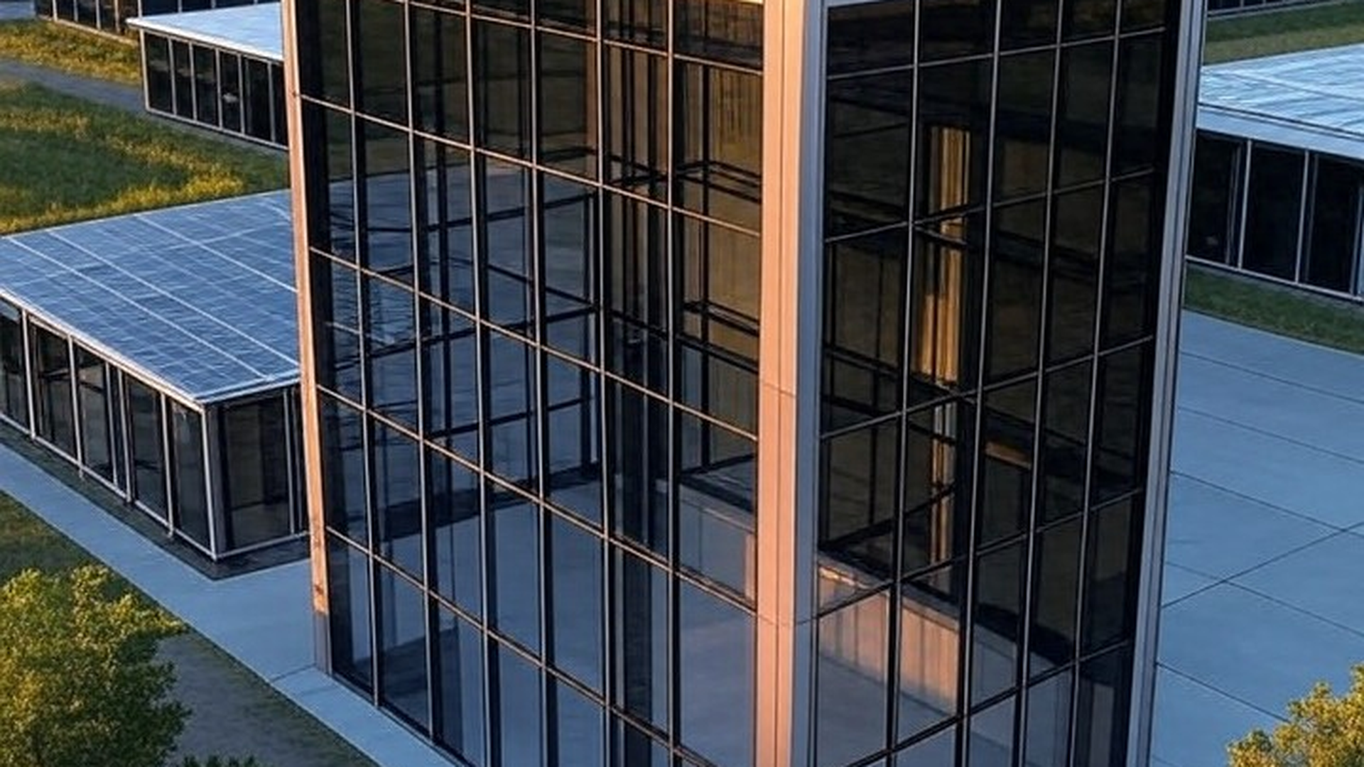 Colorado bill ties new data centers to renewables, grid-cost responsibility